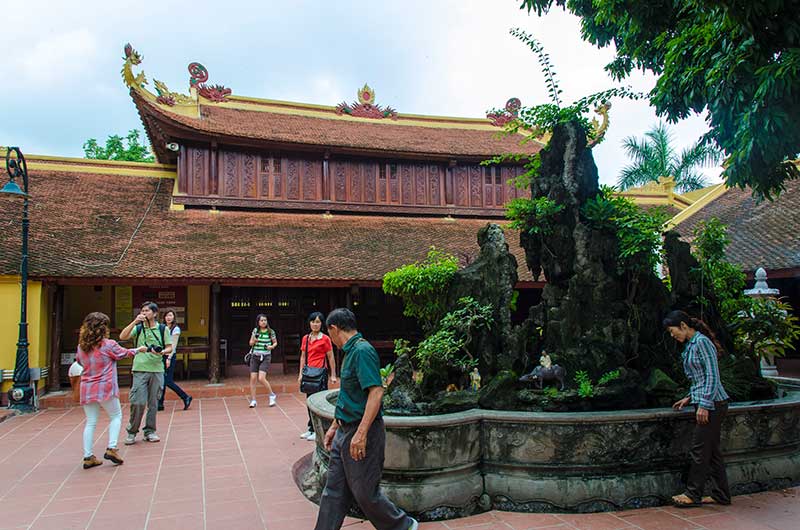 140 - Vietnam - Hanoi - lago Ho Tay - pagoda Tran Quoc
